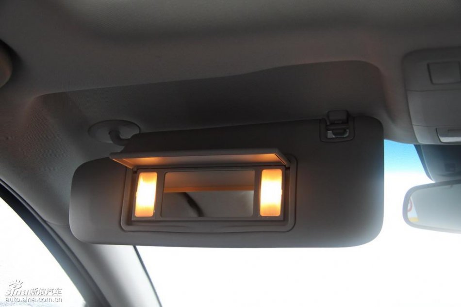 新浪试驾雪佛兰科鲁兹内饰实拍图