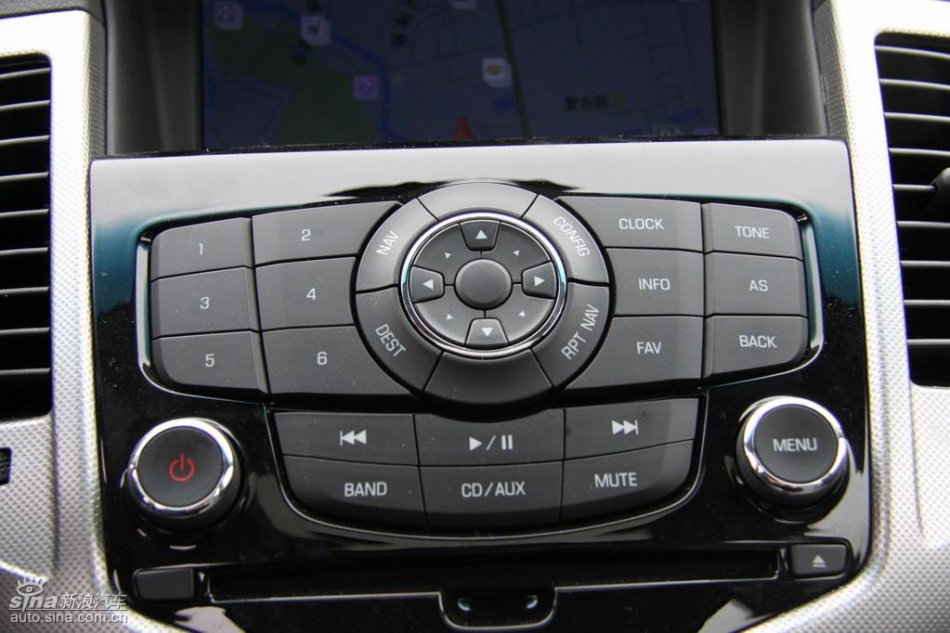 新浪试驾雪佛兰科鲁兹内饰实拍图