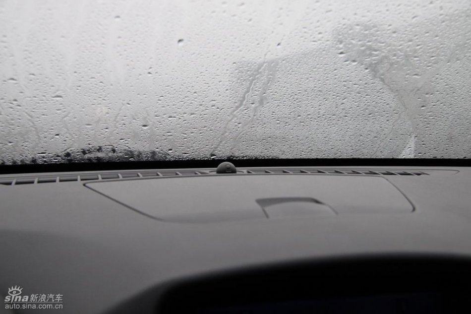 新浪试驾雪佛兰科鲁兹内饰实拍图