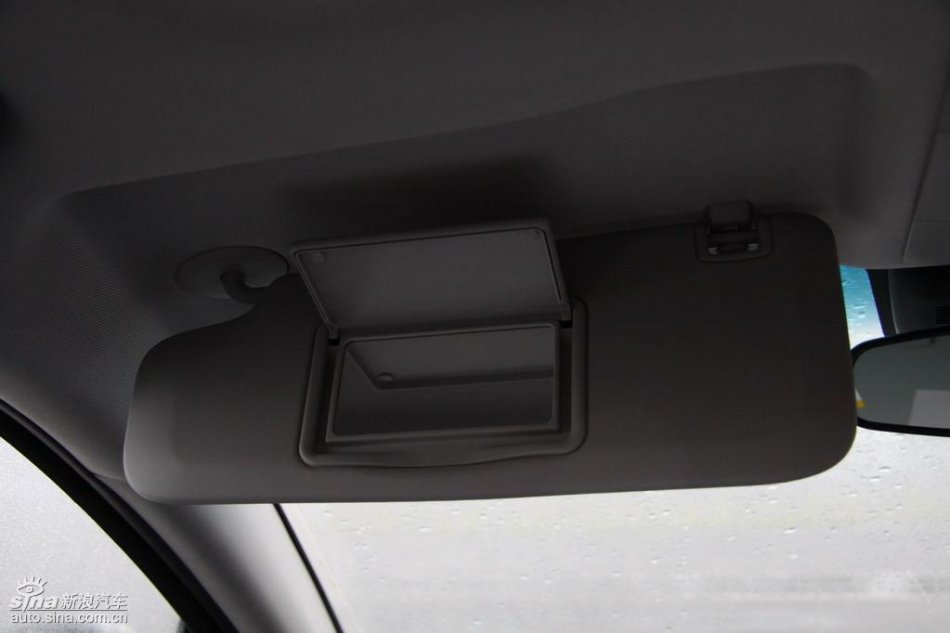 新浪试驾雪佛兰科鲁兹内饰实拍图