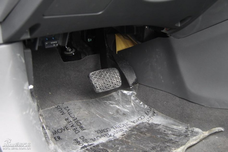 新浪试驾雪佛兰科鲁兹内饰实拍图