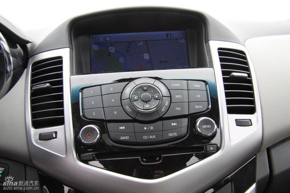 新浪试驾雪佛兰科鲁兹内饰实拍图
