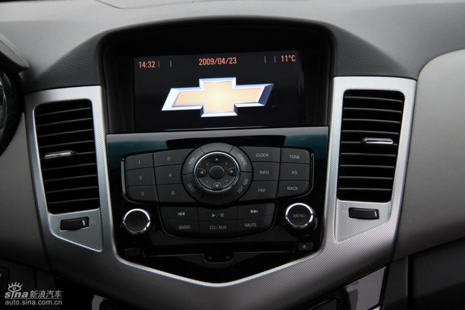 新浪试驾雪佛兰科鲁兹内饰实拍图