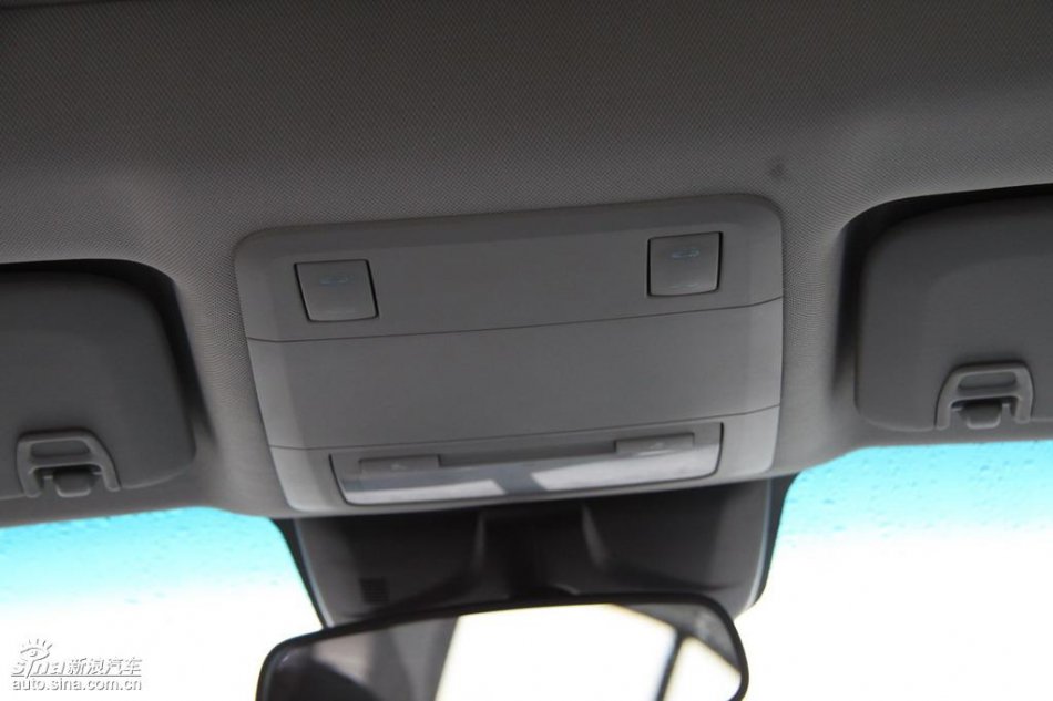 新浪试驾雪佛兰科鲁兹内饰实拍图