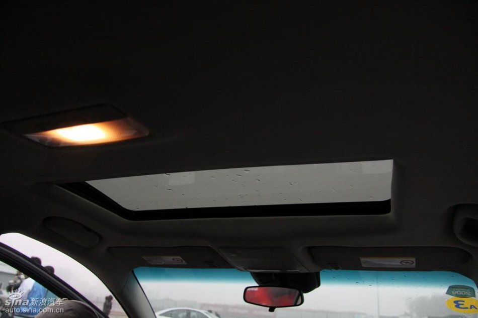 新浪试驾雪佛兰科鲁兹内饰实拍图
