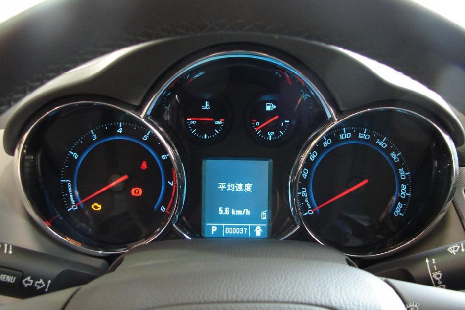 通用雪佛兰科鲁兹到店实拍-内饰