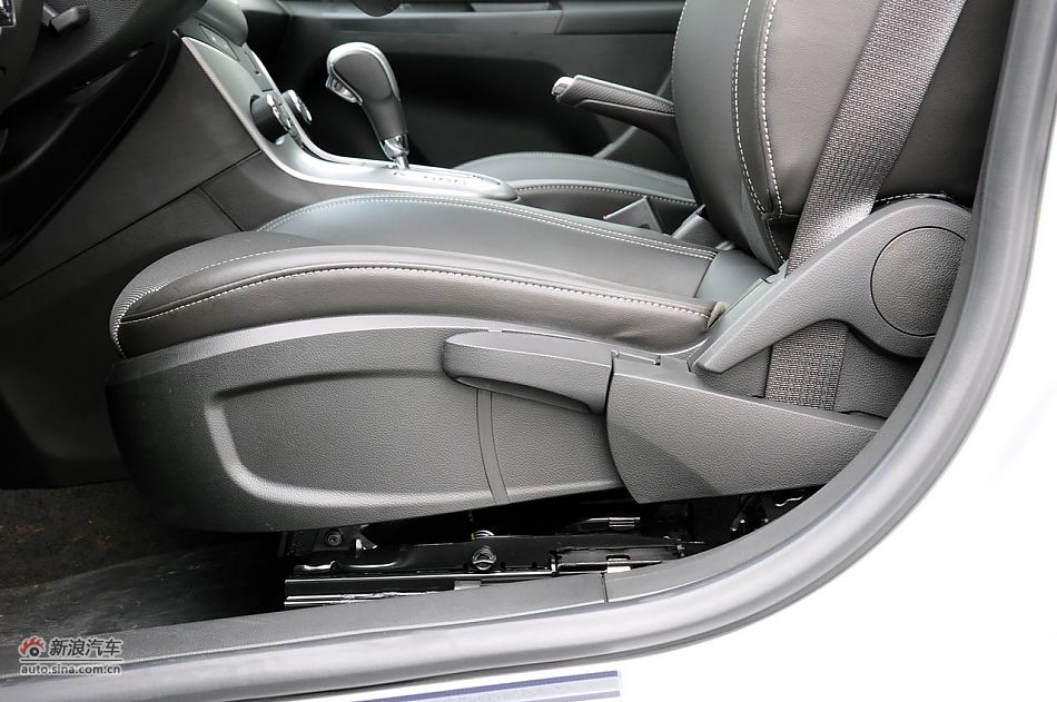 2011款科鲁兹实拍