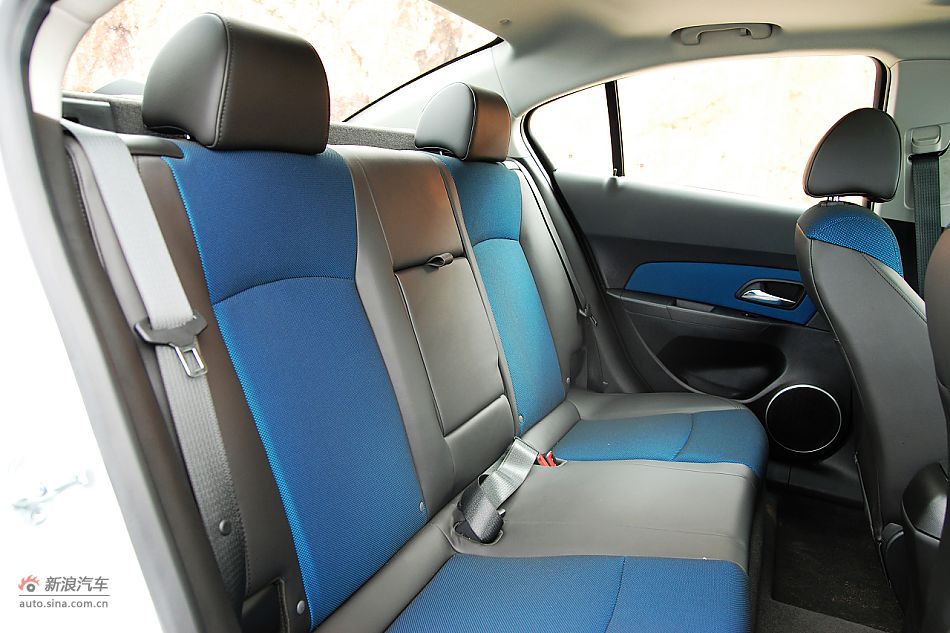 科鲁兹1.6T后排座椅