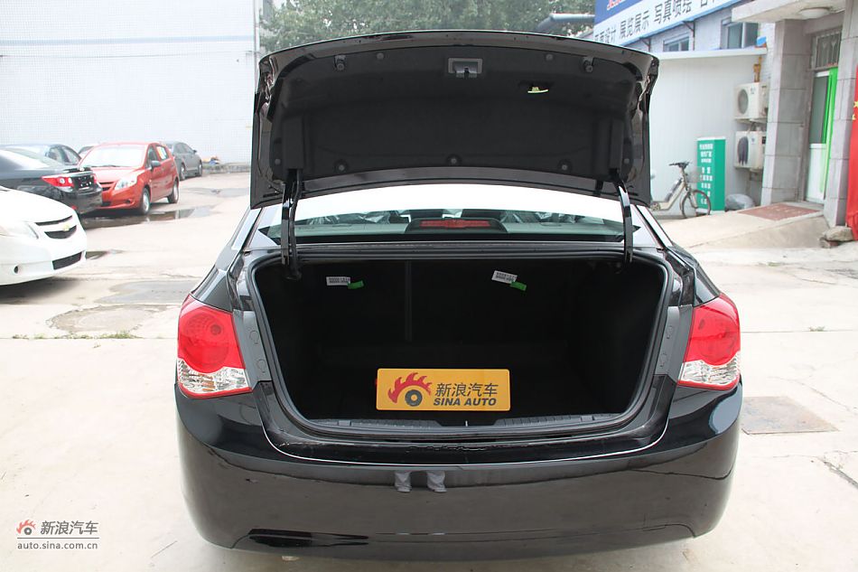 2010款科鲁兹1.6SL天地版自动