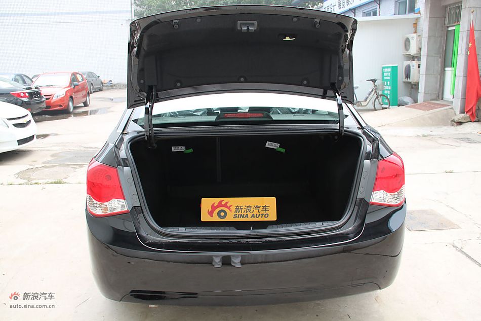 2010款科鲁兹1.6SL天地版自动