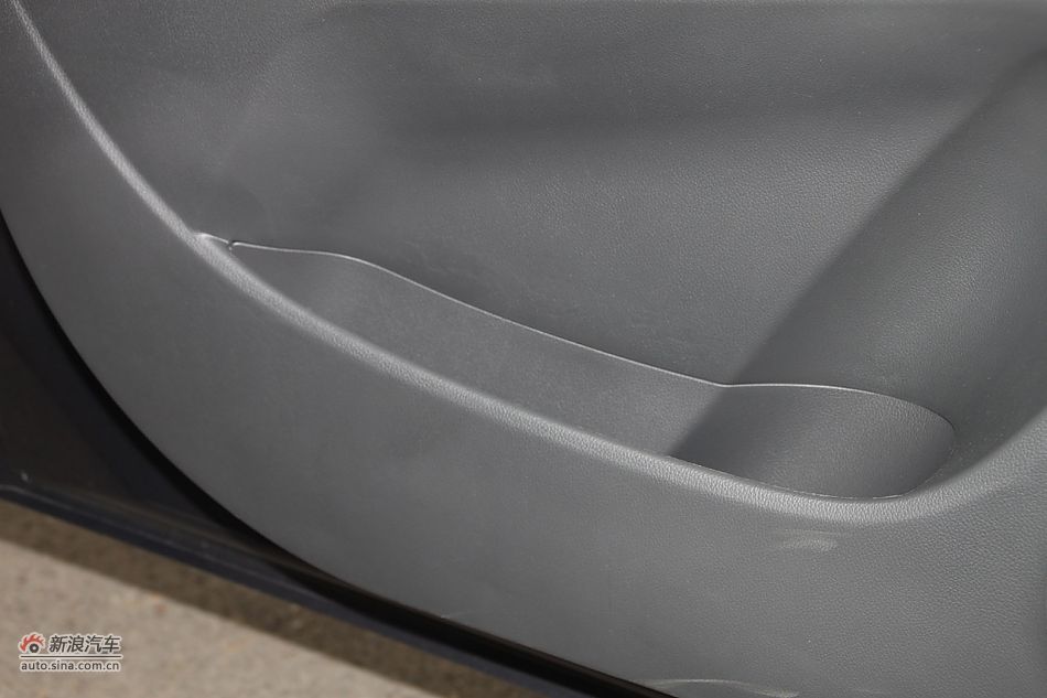 2009款科鲁兹1.8SE自动