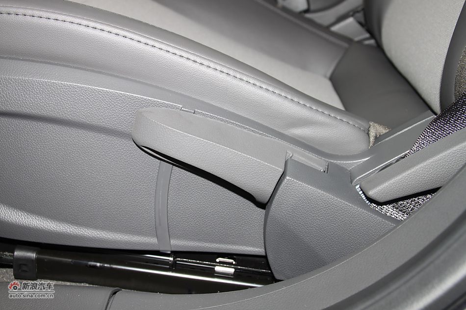 2009款科鲁兹1.8SE自动