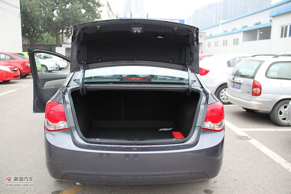 2009款科鲁兹1.8SE自动