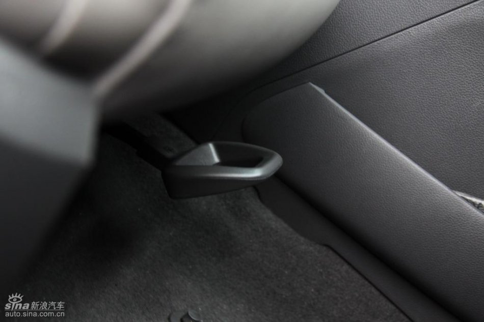 新浪试驾雪佛兰科鲁兹内饰实拍图