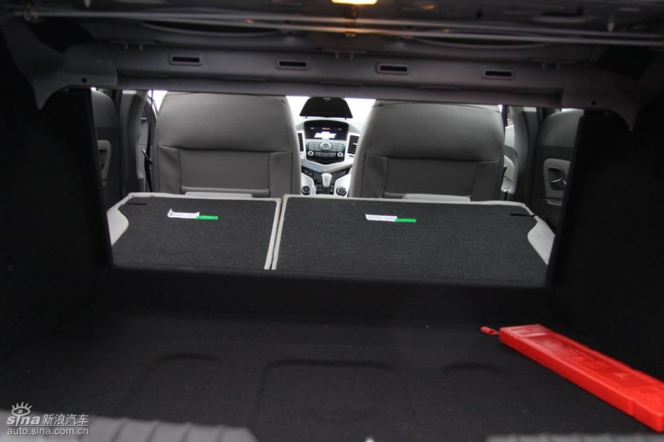 新浪试驾雪佛兰科鲁兹内饰实拍图