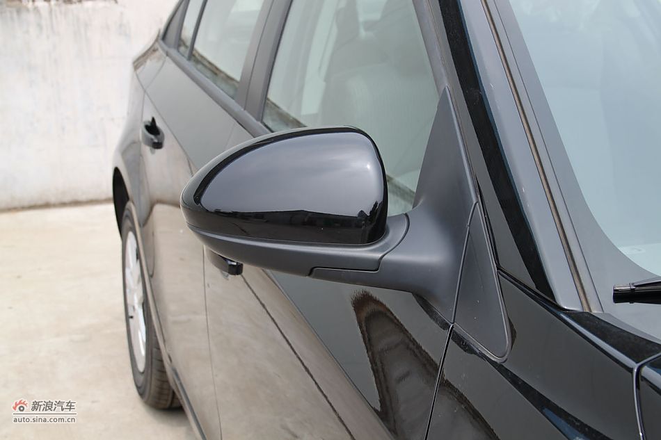 2010款科鲁兹1.6SL天地版自动