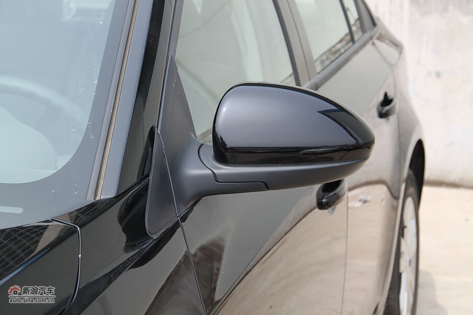 2010款科鲁兹1.6SL天地版自动