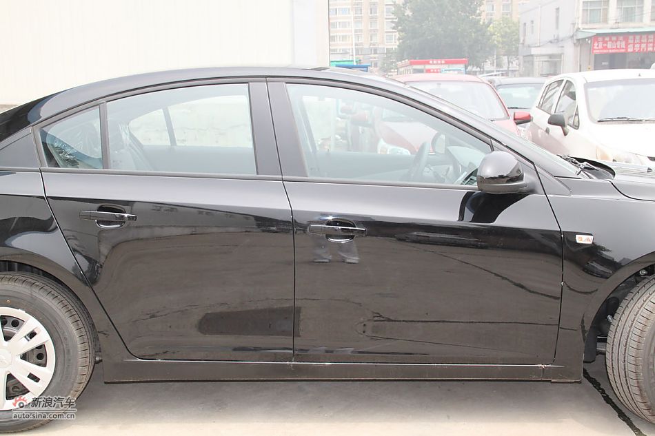 2010款科鲁兹1.6SL天地版自动