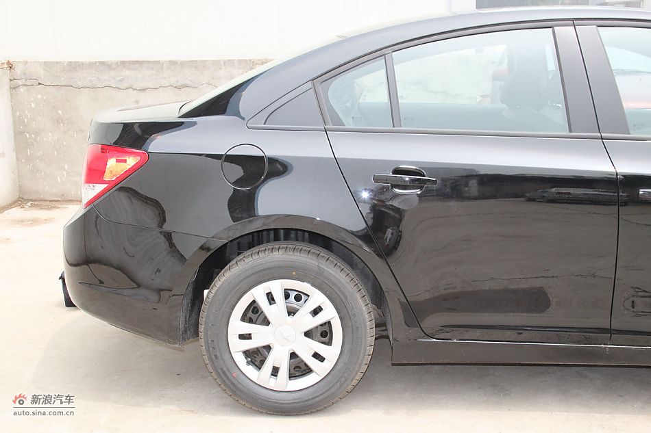 2010款科鲁兹1.6SL天地版自动