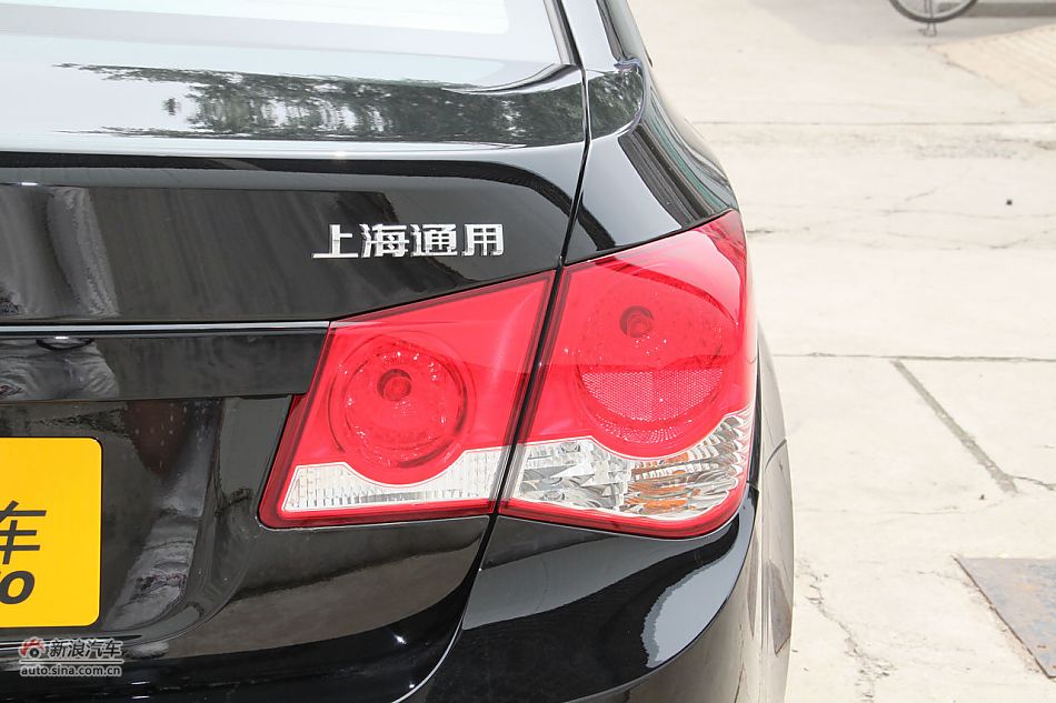 2010款科鲁兹1.6SL天地版自动