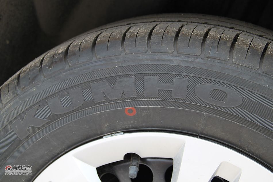 2010款科鲁兹1.6SL天地版自动