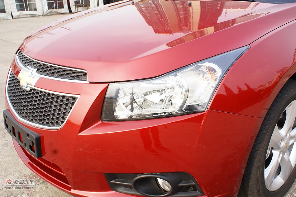 2011款科鲁兹1.6T手动档实拍图