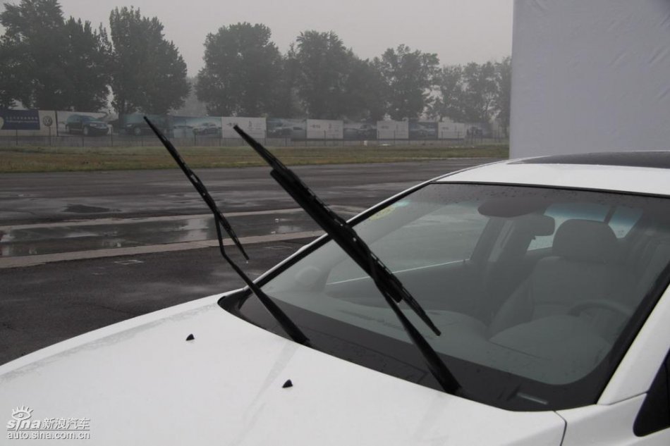 新浪试驾雪佛兰科鲁兹外观实拍图