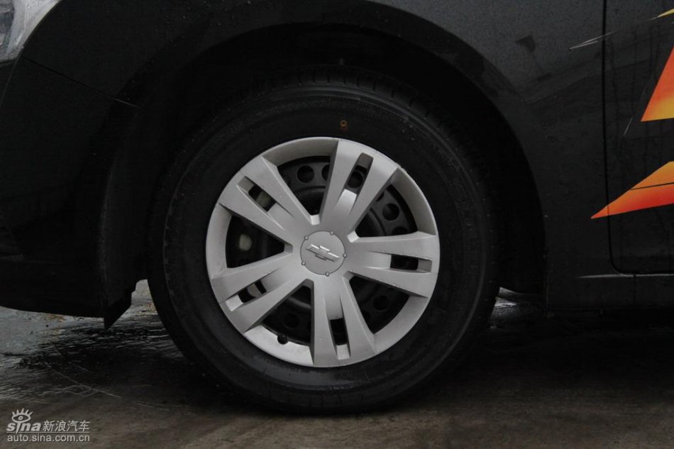 新浪试驾雪佛兰科鲁兹外观实拍图