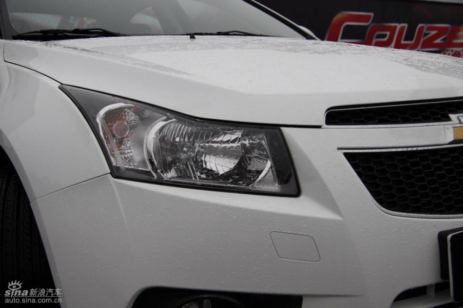 新浪试驾雪佛兰科鲁兹外观实拍图