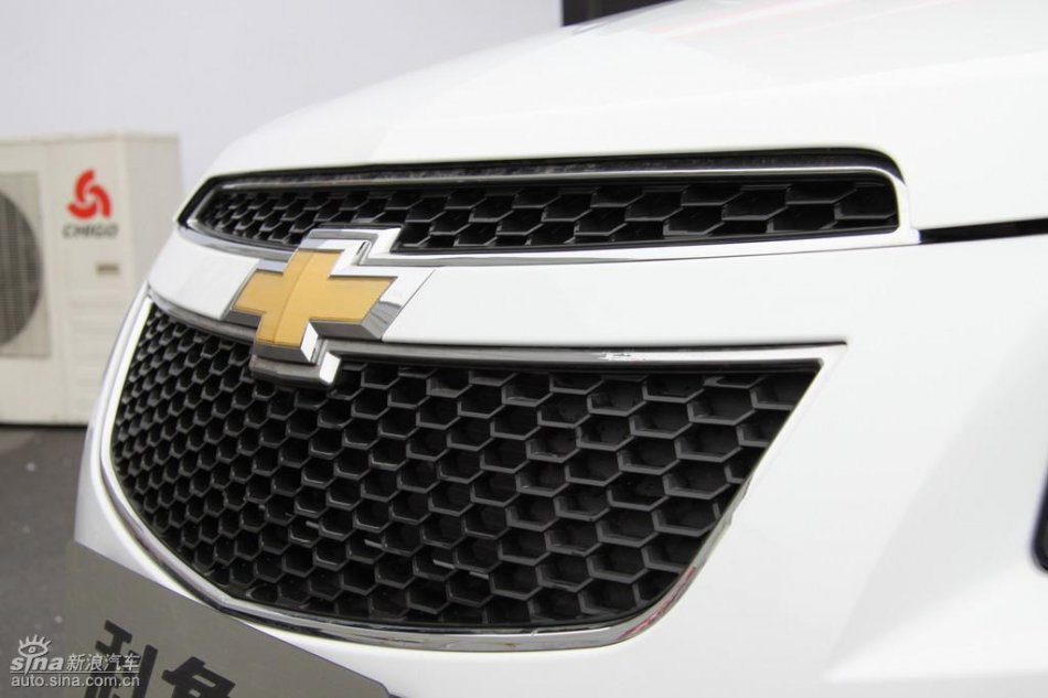 新浪试驾雪佛兰科鲁兹外观实拍图