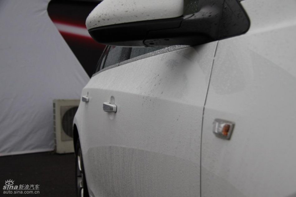 新浪试驾雪佛兰科鲁兹外观实拍图
