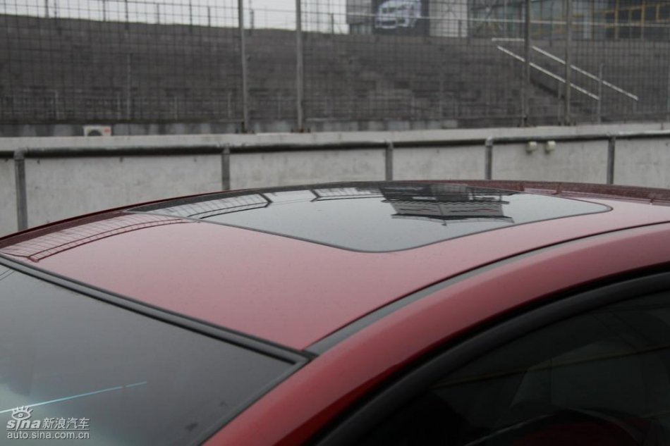 新浪试驾雪佛兰科鲁兹外观实拍图