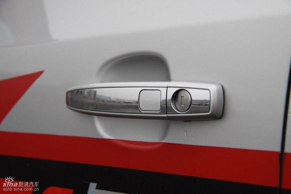 新浪试驾雪佛兰科鲁兹外观实拍图