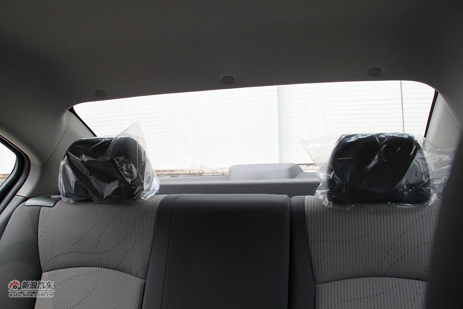 2010款科鲁兹1.6SL天地版自动