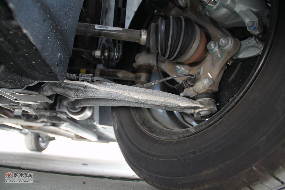 2010款科鲁兹1.6SL天地版自动