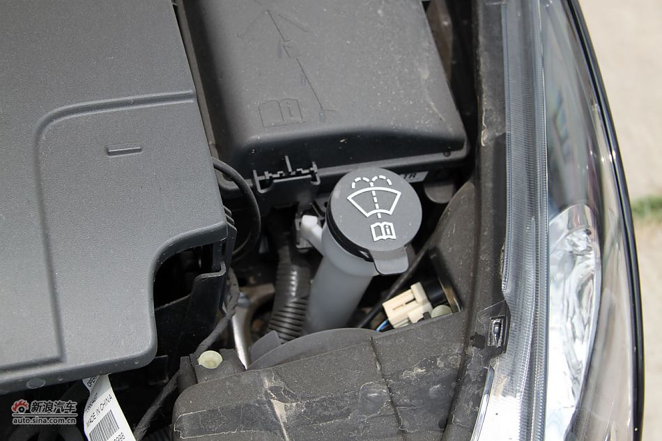 2010款科鲁兹1.6SL天地版自动