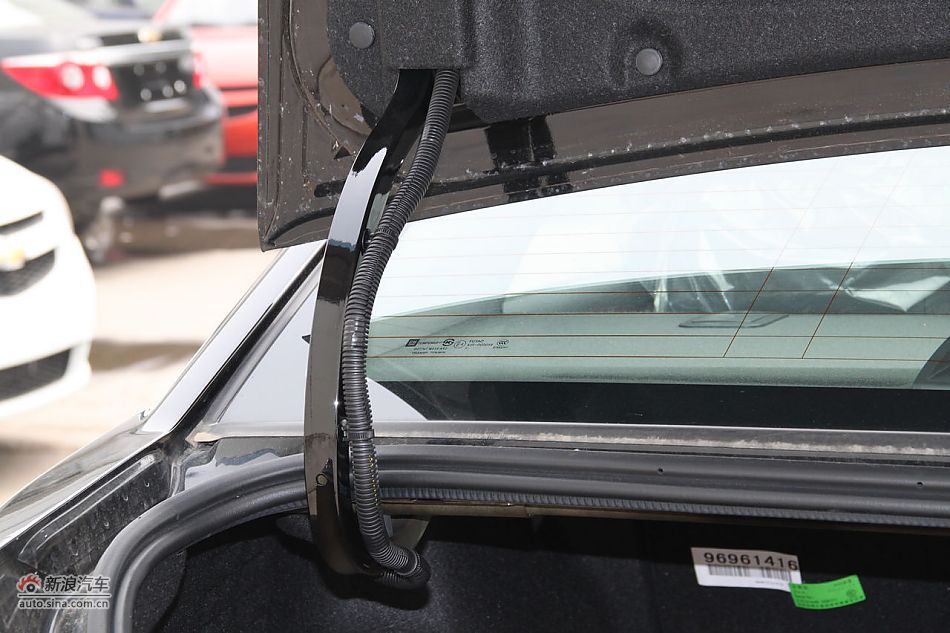 2010款科鲁兹1.6SL天地版自动