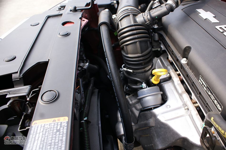 2011款科鲁兹1.6T手动档实拍图