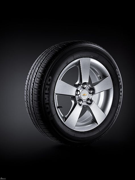 雪佛兰科鲁兹悬挂系统及轮胎