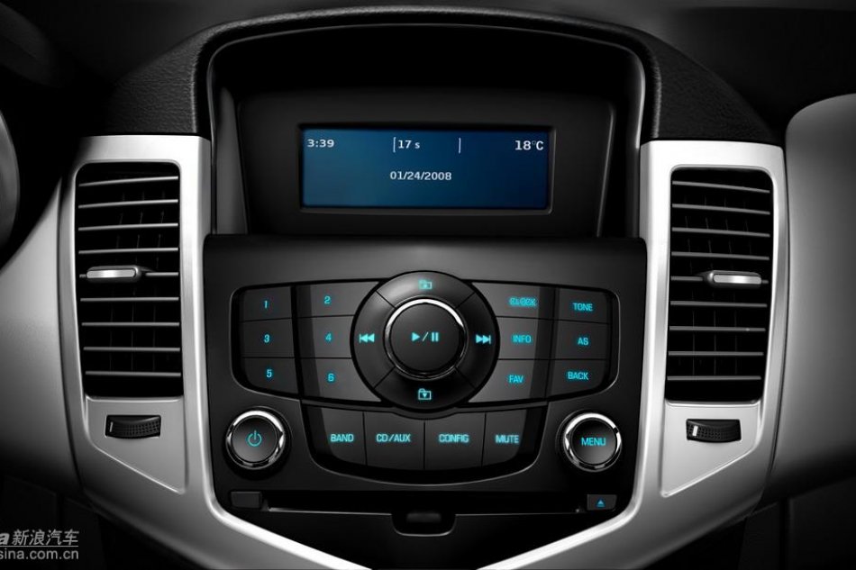 雪佛兰科鲁兹内饰资料图