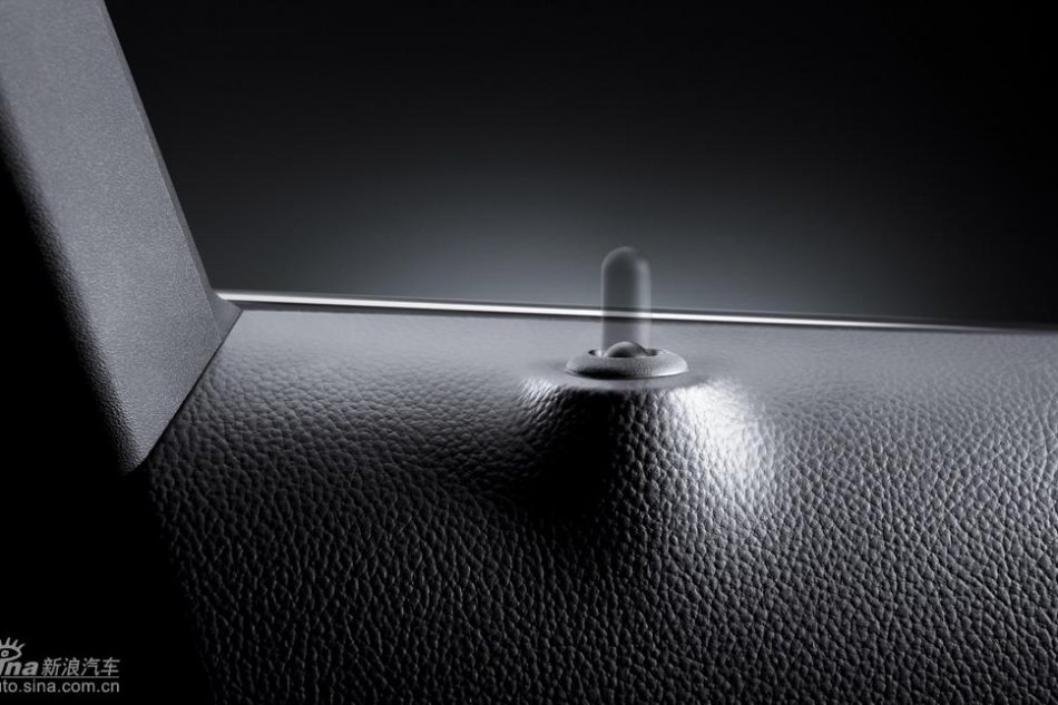 雪佛兰科鲁兹内饰资料图