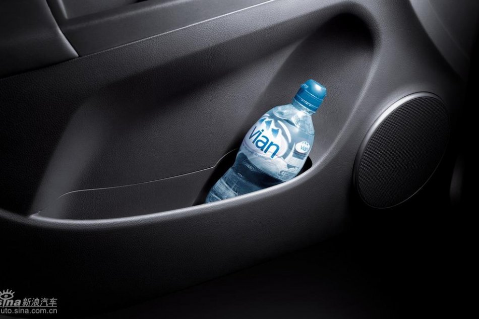 雪佛兰科鲁兹内饰资料图