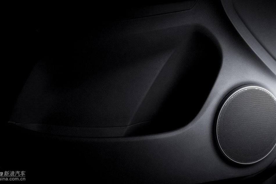 雪佛兰科鲁兹内饰资料图