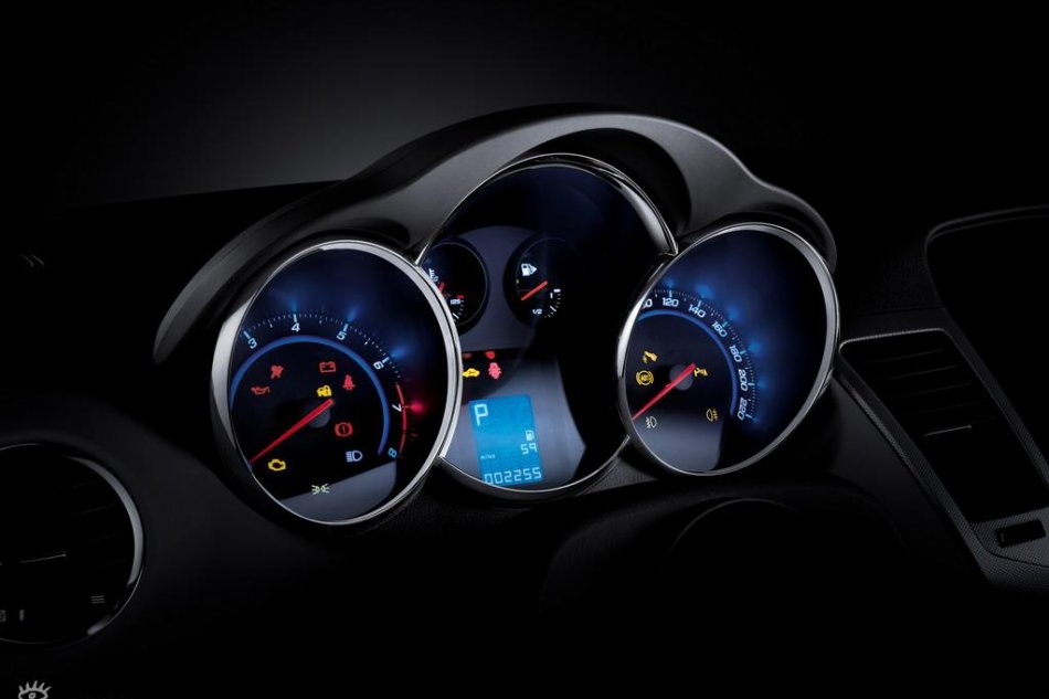 雪佛兰科鲁兹内饰资料图