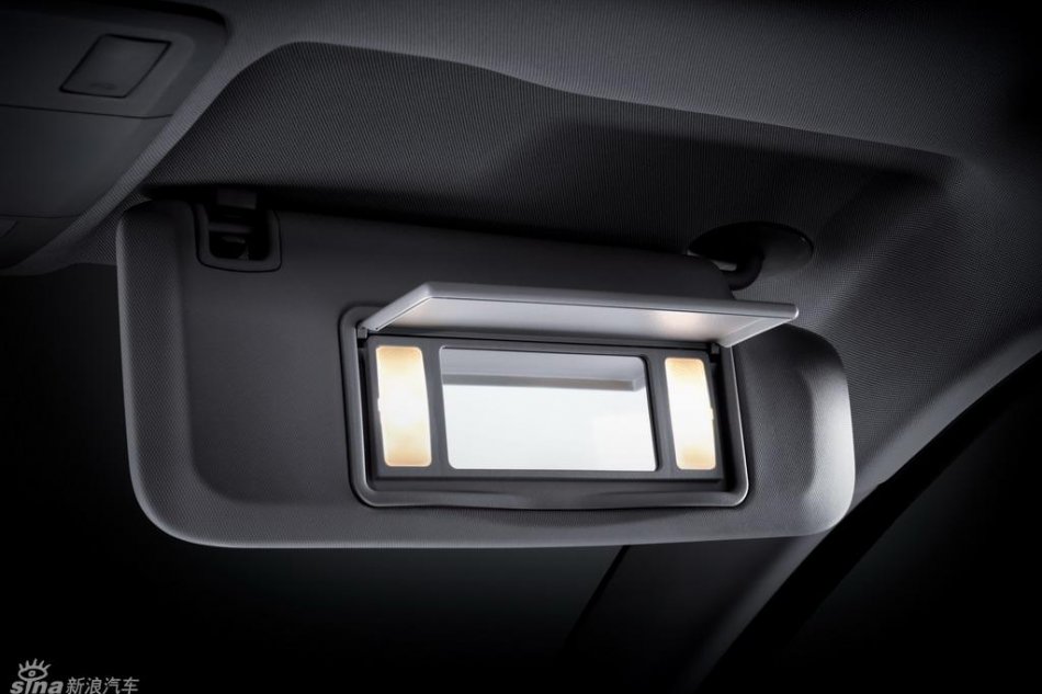 雪佛兰科鲁兹内饰资料图