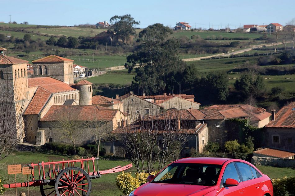 新浪西班牙试驾雪佛兰Cruze科鲁兹