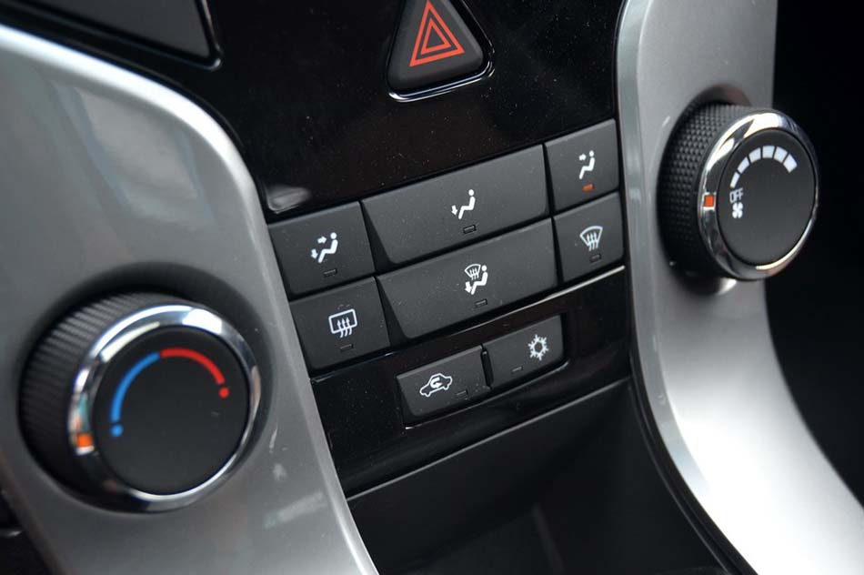 2013款 掀背 1.6L 自动豪华型 内饰