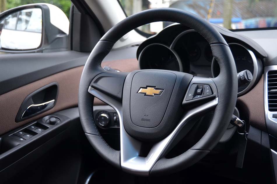 2013款 掀背 1.6L 自动豪华型 内饰