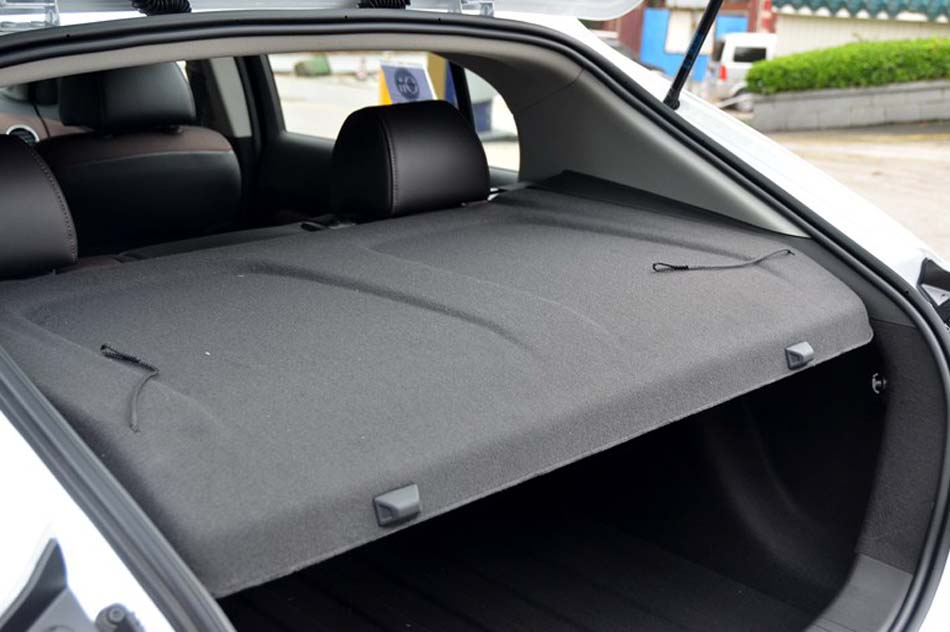 2013款 掀背 1.6L 自动豪华型 座椅空间