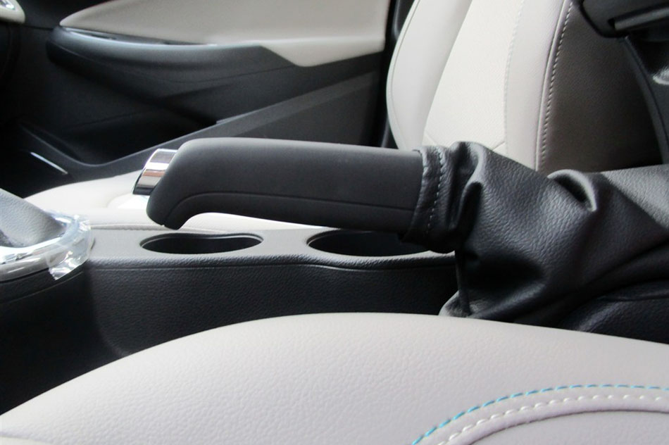 2015款 1.5L 自动精英版 内饰